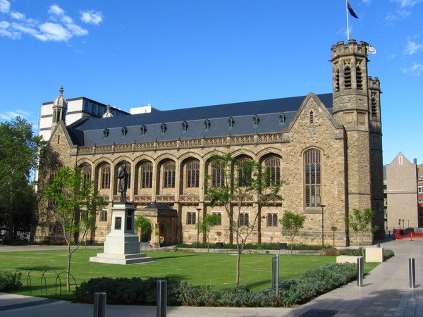 阿德莱德大学